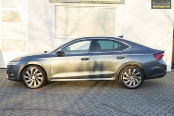 Skoda Octavia IV Liftback 1.5 TSI EVO 150KM 2022 Škoda Octavia Skoda Octavia LEDY / Kamera Cofania, zdjęcie 32