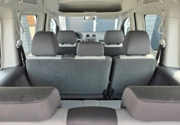 Volkswagen Caddy III Kombi Facelifting 1.2 TSI 104KM 2011 Volkswagen Caddy Swiezo sprowadzonyZarejestrowany Ubezpieczony. Maxi 7 oso, zdjęcie 27