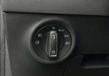 Skoda Karoq Crossover 1.6 TDI 115KM 2018 Skoda Karoq 1.6 TDI DSG GWARANCJA BEZWYPADKOWY kamera navi 1.6, zdjęcie 29