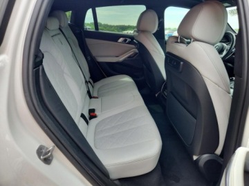 BMW X6 G06 2023 BMW X6 2023 BMW X6 XDRIVE40I 3.0 Benzyna 335KM, zdjęcie 9