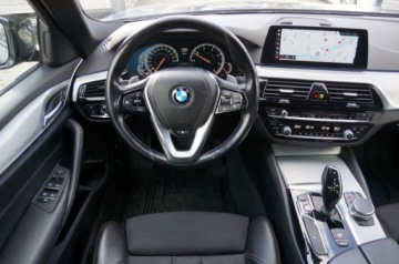 BMW Seria 5 G30-G31 Limuzyna 520d 190KM 2017 BMW Seria 5 2.0 Diesel 190 KM, 4x4, Navi, Kamera, LED, Polskora, Hak, GWAR, zdjęcie 12