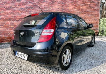Hyundai i30 I Hatchback 1.4 109KM 2009 Hyundai i30 Alu Klima Isofix Gwarancja w cenie Warszawa VFXW 1.4 Benzyna, zdjęcie 2