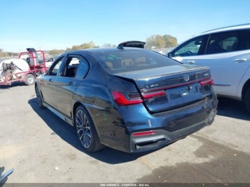 BMW Seria 7 G70 2022 BMW Seria 7 750i xDrive 2022 4.4l 4.4 Benzyna 523KM, zdjęcie 3
