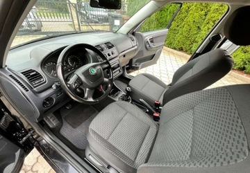 Skoda Fabia II Hatchback Facelifting 1.2 TDI CR DPF 75KM 2011 Skoda Fabia 1.2 turbo diesel 1 wlasciciel 100 serwisowany 1.2 75KM, zdjęcie 16