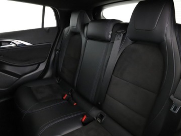 Infiniti Q30 2.0T 211KM 2017 Infiniti Q30 4x4 automat skóra/alcantara navi, zdjęcie 16