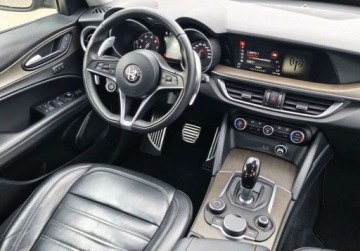 Alfa Romeo Stelvio SUV 2.0 Turbo 280KM 2017 Alfa Romeo Stelvio Executive Q4, Podgrzewane fotele, Kamera cofania, GPS,, zdjęcie 15