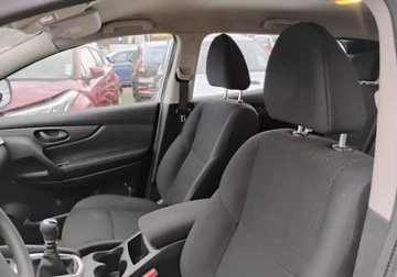 Nissan Qashqai II Crossover 1.2 DIG-T 115KM 2015 Nissan Qashqai 2015r, Salonowy, 1.2 Benzyna. Uszkodzony. Poobijany. Jezdzi., zdjęcie 7
