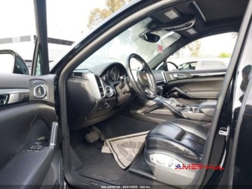Porsche Cayenne III 2018 Porsche Cayenne 2018 3.6L V-6 AWD 3.6 Benzyna 300KM, zdjęcie 12