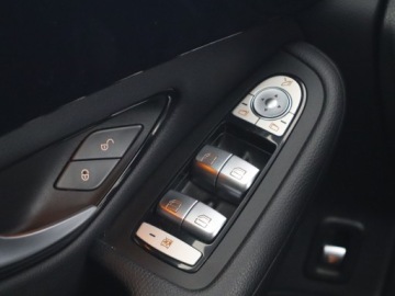 Mercedes GLC C253 SUV Facelifting 2.0 200d 163KM 2021 Mercedes GLC GLC 200 d 4MATIC, Salon Polska, zdjęcie 16