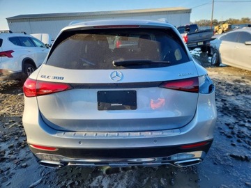 Mercedes GLC C254/X254 2024 Mercedes-Benz GLC 300 4Matic 2024 2.0 Benzyna 255KM, zdjęcie 2