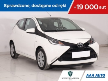Toyota Aygo II Hatchback 5d 1.0 VVT-i 69KM 2017 Toyota Aygo 1.0 VVT-i, Salon Polska