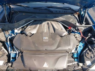 BMW Seria 6 F06-F12-F13 2016 BMW X6M 2016 4.4 Benzyna 567KM, zdjęcie 9