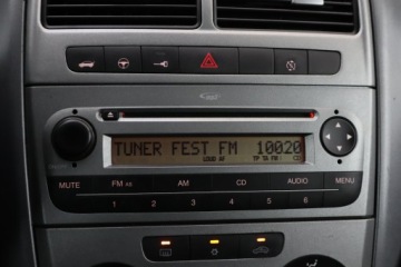 Fiat Punto Grande Punto Hatchback 5d 1.4 Start&amp;Stop 77KM 2011 Fiat Grande Punto 1.4, Salon Polska, Serwis ASO, zdjęcie 12