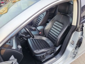 Volkswagen CC 2.0 TDI CR DPF BlueMotion Technology 140KM 2013 Volkswagen CC ___Highline___2.0TDi CR 140KM___Xenon Skora Navi Alu17__Gwar, zdjęcie 10