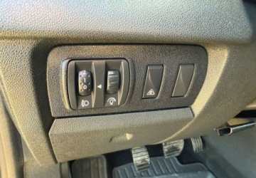 Renault Megane III Hatchback Facelifting 1.4 TCe 130KM 2013 Renault Megane Renault Megane 1.4 16V TCE Bose Edition 1.4 Benzyna 130KM, zdjęcie 17