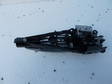 KLIKA DVEŘE PRAVÝ PŘEDNÍ OPEL ASTRA IV J Z179