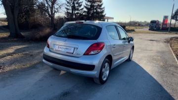 Peugeot 207 Hatchback 5d 1.4 75KM 2010 Peugeot 207 Raty 1.4 8V benz 75KM Starsza jednostka bez awaryjna KLIMA GW, zdjęcie 20