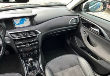 Infiniti Q30 1.6T 122KM 2016 Infiniti Q30 nawigacja, kamera 1.6 Benzyna 122KM, zdjęcie 30