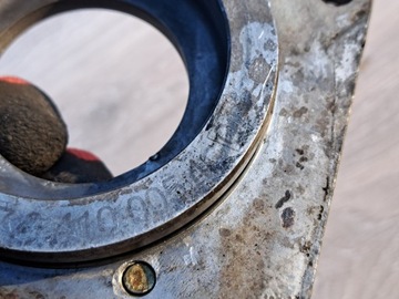 VW LT 2.8 TDI DRŽÁKY PUMPY VSTŘIKOVAČE 940704100054