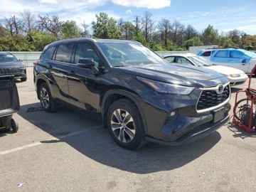 Toyota Highlander III 2022 Toyota Highlander Xle 2022 3.5l 3.5 Benzyna 295KM, zdjęcie 4