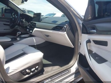 BMW Seria 5 G90-91 2023 BMW M5 2023 4.4l 4.4 Benzyna 617KM, zdjęcie 9