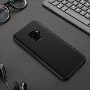 Тонкий силиконовый матовый чехол для Samsung S9 + стекло