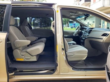 Toyota Sienna III 3.5 V6 266KM 2011 TOYOTA SIENNA 3.5 V6 266KM, Automat, 1 właściciel od 12 lat,7 Miejsc, zdjęcie 30