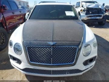 Bentley Bentayga 2018 Bentley Bentayga Signature 2018 6.0 Benzyna 600KM, zdjęcie 7