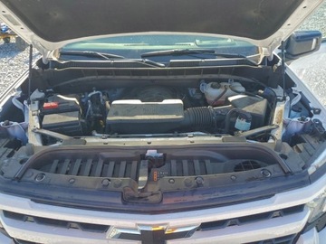 Chevrolet Silverado II 2024 Chevrolet Silverado C1500 Rst 2024 5.3l 5.3 Benzyna 355KM, zdjęcie 6