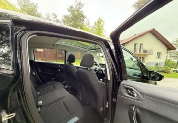 Peugeot 208 I Hatchback 3d 1.6 e-HDI 92KM 2014 Peugeot 208 Peugeot 208 1.6 e-HDi Allure STT 1.6 Diesel 92KM, zdjęcie 25