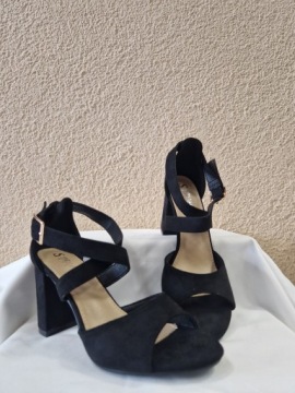 ЧЕРНЫЕ ЗАМШЕВЫЕ БОСОНОЖКИ НА ШПИЛЬКЕ С ПЕРЕКРЕСТНЫМИ РЕМЕШКАМИ SEASTAR R.41