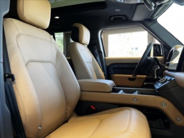 Land Rover Defender IV (L663) Hard Top 90 3.0D R6 250KM 2025 Defender 110 D250 X-Dynamic HSE 3.0 (250KM) 2025, zdjęcie 10