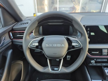 Skoda 2025 Skoda Kamiq Demo Monte Carlo 1.0 TSI DSG, zdjęcie 33