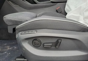 Skoda Kodiaq II SUV 2.0 TDI SCR 193KM 2025 Skoda Kodiaq 2.0 TDI 193KM DSG 4x4 SPORTLINE, fabryczny hak 2.0 Diesel, zdjęcie 10