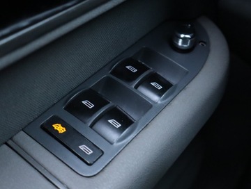 Audi A2 1.4 16V 75KM 2000 Audi A2 1.4, Klima, Klimatronic,ALU, El. szyby, zdjęcie 16