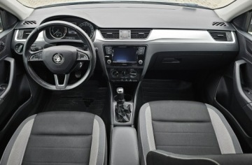 Skoda Rapid II Liftback Facelifting 1.0 TSI 110KM 2018 Škoda RAPID Skoda RAPID 1.0 TSI 110KM Ambition, zdjęcie 8