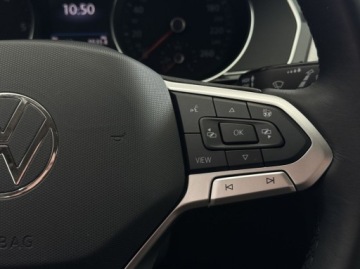 Volkswagen Passat B8 Variant Facelifting 2.0 TDI SCR 150KM 2023 Volkswagen Passat Business ACC LED Hak CarPlayAndroid Auto Podgrzewan, zdjęcie 21