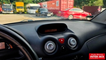 Citroen C2 1.1 i 61KM 2004 Citroen C2 Zarejestrowany 1.1 Benzyna 60KM, zdjęcie 17