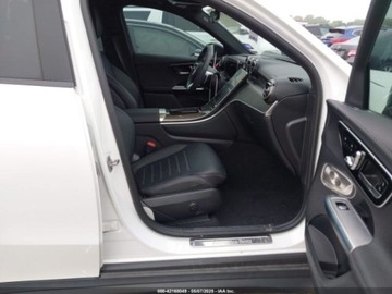 Mercedes GLC C254/X254 2024 Mercedes-Benz GLC 300, 2024r., 2.0L 2.0 Benzyna 255KM, zdjęcie 9