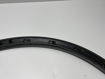 Накладка на правое крыло Audi Q8 4M853718