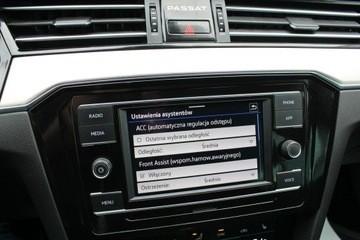 Volkswagen Passat B8 Variant Facelifting 2.0 TDI SCR 150KM 2022 Volkswagen Passat ELEGANCE 2.0 TDI DSG Salon PL GWARANCJA SelectCar+ FV 23%, zdjęcie 27