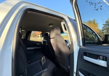 Toyota Tundra II 2014 Toyota Tundra Toyota Tundra 5.7 4x4 Double Cab SR5 5.7 Benzyna 381KM, zdjęcie 29