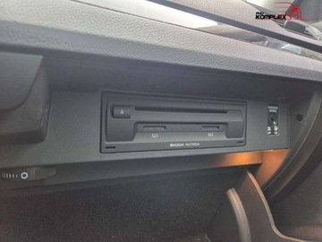 Skoda Superb III Kombi 2.0 TDI 190KM 2017 Skoda Superb 2.0 TDI 190KM Automat Laurin Klement Canton 2.0 Diesel 190KM, zdjęcie 31