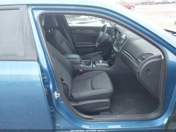 Chrysler 300C II 2023 Chrysler 300 2023 Chrysler 300 Touring RWD 3.6 Benzyna 292KM, zdjęcie 10