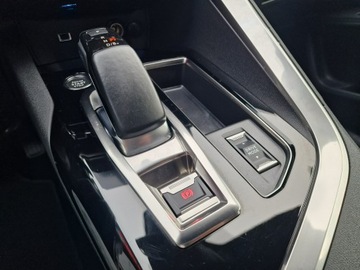 Peugeot 3008 II Plug-In Hybrid Facelifting 1.6 HYBRID 225KM 2023 Peugeot 3008 hybrid, zdjęcie 30