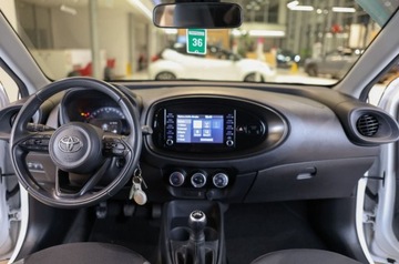 Toyota Aygo X 1.1 VVT-i 72KM 2023 Toyota Aygo X X 1.0 VVT-i Comfort Benzyna 72KM, zdjęcie 5