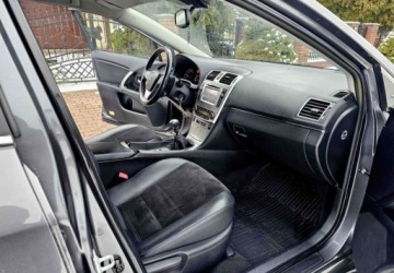 Toyota Avensis III Wagon Facelifting 1.8 Valvematic 147KM 2014 Toyota Avensis Toyota Avensis 1.8 Premium EU5 1.8 Benzyna 147KM, zdjęcie 21