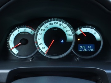 Toyota Corolla Verso E120 2.2 D-4D 177KM 2006 Toyota Corolla Verso 2.2 D-4D, 174 KM, 7 miejsc, zdjęcie 10