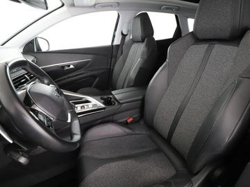 Peugeot 3008 II Crossover 1.2 PureTech 130KM 2019 Peugeot 3008 automat full LED panorama półskóra, zdjęcie 12
