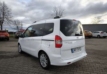 Ford Tourneo Courier I Mikrovan Facelifting 1.5 Duratorq TDCi 100KM 2021 Ford Tourneo Courier Ford Tourneo Courier 1.5 ..., zdjęcie 2